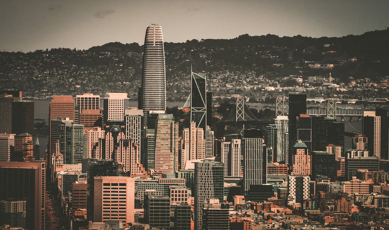 内连进两球 内连进两球